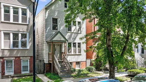 1448 W George St, Chicago, IL 60657