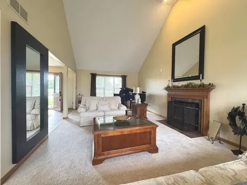 Living - 2041 S Bluff Rd, Kankakee, IL 60901 photo 1 of 5