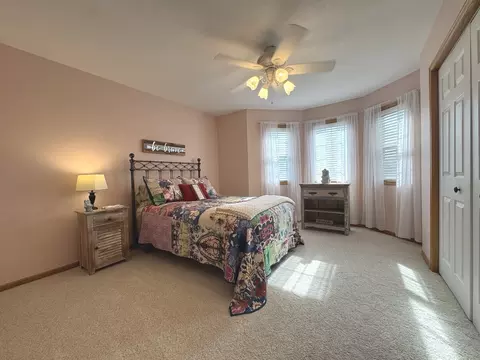 Bedroom - 2041 S Bluff Rd, Kankakee, IL 60901 photo 2 of 5