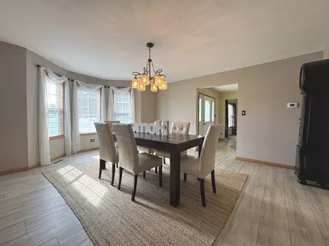 Dining - 2041 S Bluff Rd, Kankakee, IL 60901 photo 2 of 2