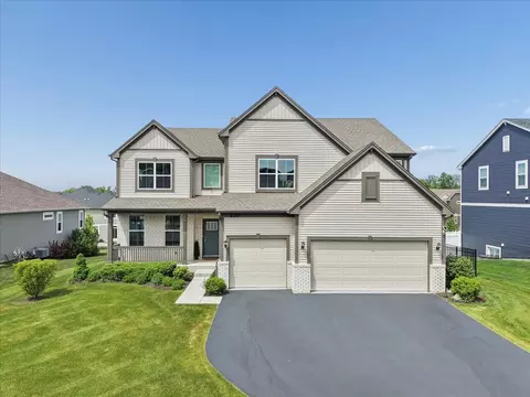 1110 Williamsbury Dr, Crystal Lake, IL 60012