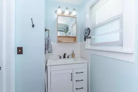Bath - 501 E Jackson St, Bloomington, IL 61701 photo 1 of 2
