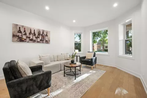 Living - 3941 N Spaulding Ave, Chicago, IL 60618 photo 1 of 4