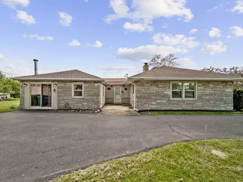 Exterior - 4 N365 9th Ave, Addison, IL 60101 photo 4 of 5