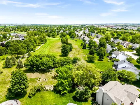 View/Area - 300 Whispering Pines Cc Ln, Normal, IL 61761 photo 6 of 11