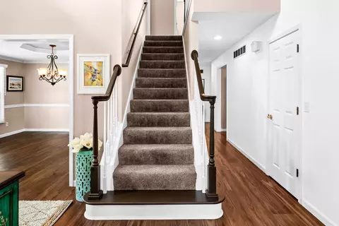 Entry Way - 300 Whispering Pines Cc Ln, Normal, IL 61761 photo 5 of 7