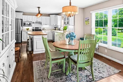 Dining - 300 Whispering Pines Cc Ln, Normal, IL 61761 photo 2 of 3
