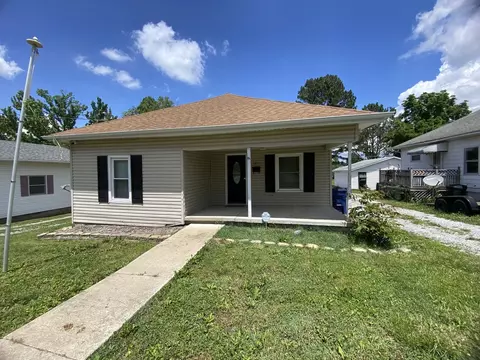 1211 Elm St, West Frankfort, IL 62896