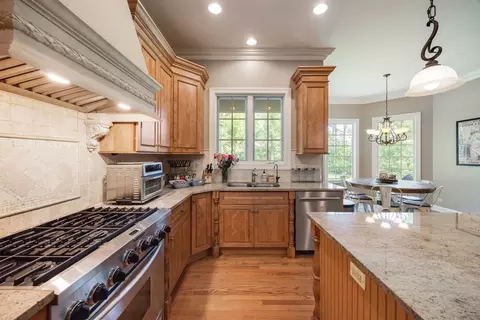 Kitchen - 7508 Forest Oak Dr, Mchenry, IL 60050 photo 4 of 4
