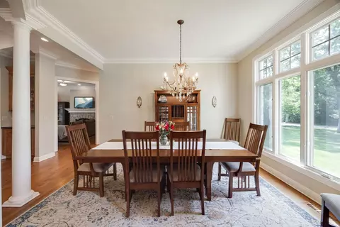 Dining - 7508 Forest Oak Dr, Mchenry, IL 60050 photo 1 of 2