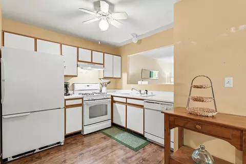 Kitchen - 2231 Dalewood Ct, Plainfield, IL 60544 photo 1 of 3