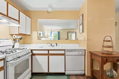 Kitchen - 2231 Dalewood Ct, Plainfield, IL 60544 photo 2 of 3