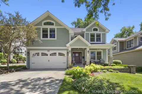 616 E Willow Ave, Wheaton, IL 60187
