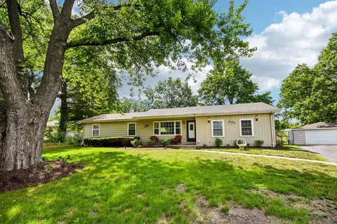 201 Laura Ave, Shorewood, IL 60404