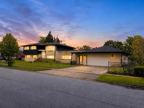7401 161st Pl, Tinley Park, IL 60477