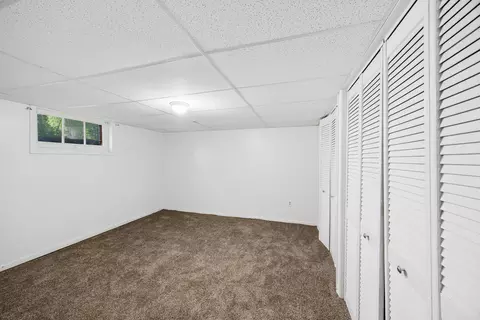 Bedroom - 629 Dundee Ave, Flossmoor, IL 60422 photo 3 of 3