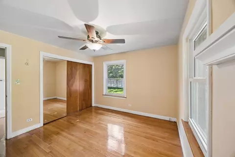 Bedroom - 629 Dundee Ave, Flossmoor, IL 60422 photo 2 of 3