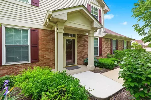779 Stonewall Ct, Schaumburg, IL 60173