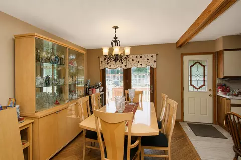 Dining - 2309 W Edgewood Ln, Mchenry, IL 60051 photo 1 of 1