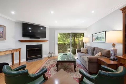 Living - 1501 Topp Ln #E, Glenview, IL 60025 photo 1 of 3