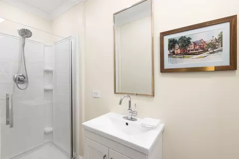 Bath - 1501 Topp Ln #E, Glenview, IL 60025 photo 1 of 3