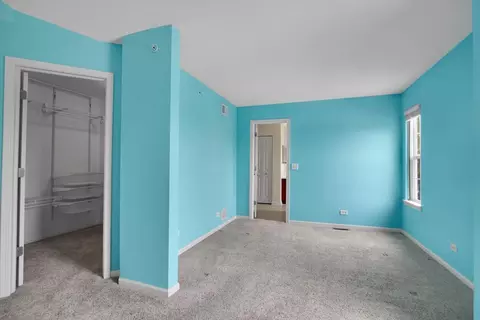 Bedroom - 2049 Cabrillo Ln, Hoffman Estates, IL 60192 photo 3 of 6