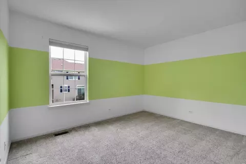 Bedroom - 2049 Cabrillo Ln, Hoffman Estates, IL 60192 photo 4 of 6
