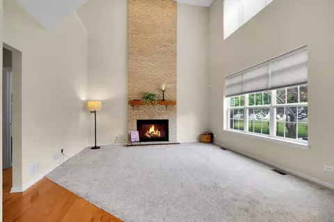 Living - 2049 Cabrillo Ln, Hoffman Estates, IL 60192 photo 5 of 5