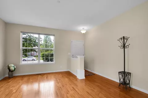 Living - 2049 Cabrillo Ln, Hoffman Estates, IL 60192 photo 1 of 5