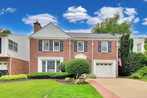 434 S Beverly Ln, Arlington Heights, IL 60005