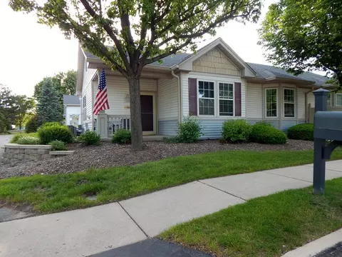 11645 River Terrace Ln, Huntley, IL 60142
