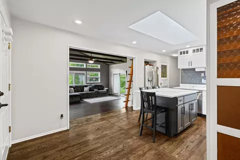 Kitchen - 380 Pleasant St, Hoffman Estates, IL 60169 photo 3 of 3
