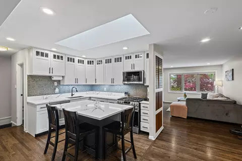 Kitchen - 380 Pleasant St, Hoffman Estates, IL 60169 photo 1 of 3