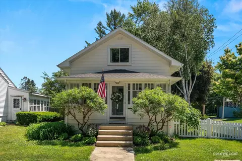 701 Edison St, Geneva, IL 60134