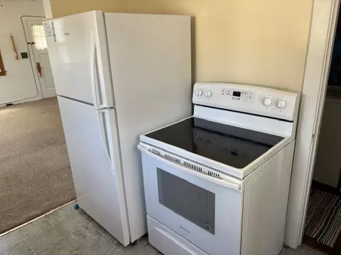 Kitchen - 628 E Division St, Kewanee, IL 61443 photo 2 of 2