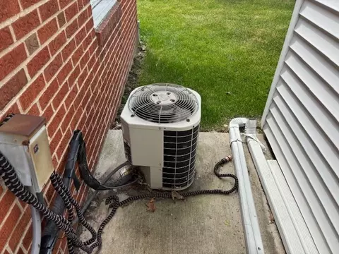 Exterior - 628 E Division St, Kewanee, IL 61443 photo 5 of 6
