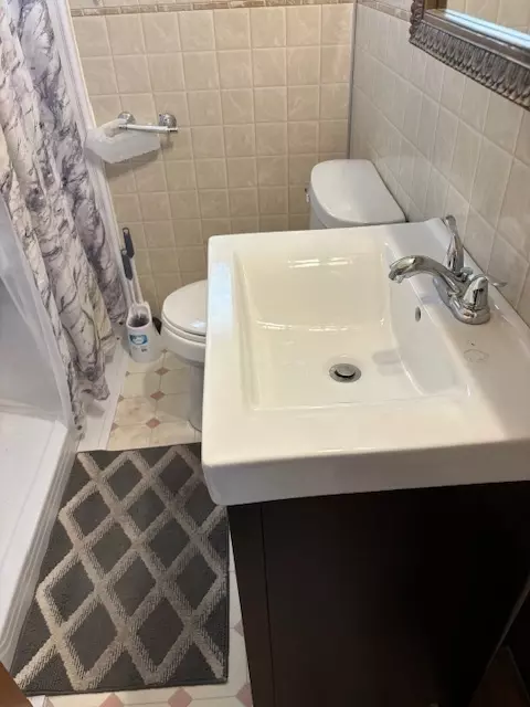 Bath - 628 E Division St, Kewanee, IL 61443 photo 3 of 3
