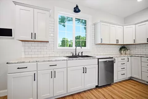 Kitchen - 204 E Third St, El Paso, IL 61738 photo 1 of 5