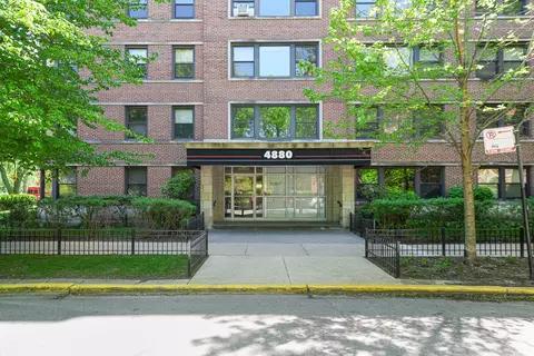 4880 N Marine Dr #715, Chicago, IL 60640