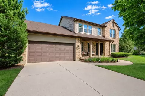 129 N Windsor Cir, Bloomingdale, IL 60108