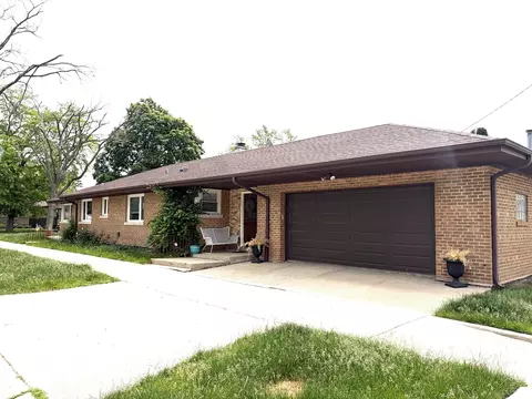 6250 N Kedvale Ave, Chicago, IL 60646