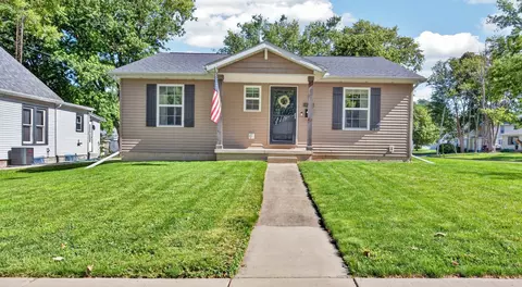 Exterior - 308 E Locust St, Normal, IL 61761 photo 2 of 13