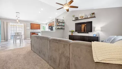 Entry Way - 308 E Locust St, Normal, IL 61761 photo 1 of 3