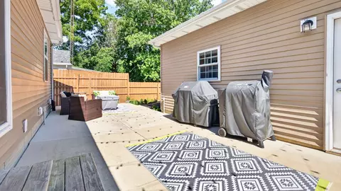 Exterior - 308 E Locust St, Normal, IL 61761 photo 3 of 13