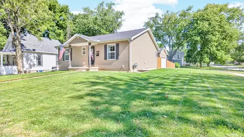 Exterior - 308 E Locust St, Normal, IL 61761 photo 13 of 13