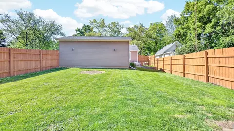 Exterior - 308 E Locust St, Normal, IL 61761 photo 9 of 13