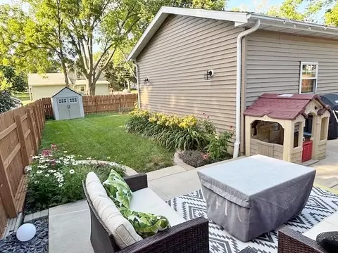Exterior - 308 E Locust St, Normal, IL 61761 photo 7 of 13