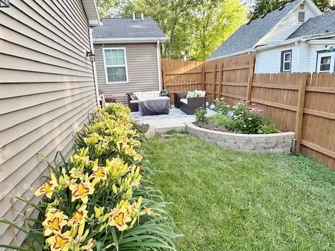 Exterior - 308 E Locust St, Normal, IL 61761 photo 8 of 13