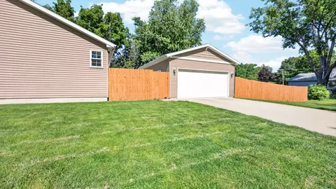 Exterior - 308 E Locust St, Normal, IL 61761 photo 12 of 13