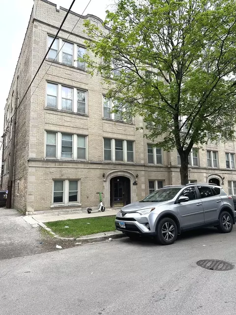 3253 W Olive Ave #3W, Chicago, IL 60659